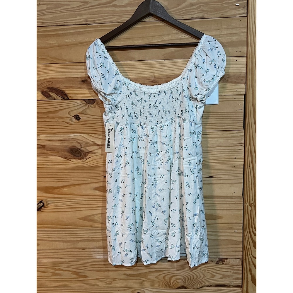 No Boundaries Women Medium White Blue Floral Fit & Flare Mini Babydoll Dress New - Picture 4 of 6